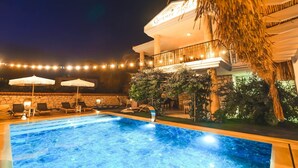 Unclassified image, 3 of 53, button - Gerence Alacati  (Cesme)