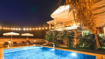 Piscina externa