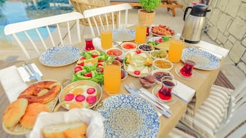 Café da manhã continental grátis todos os dias