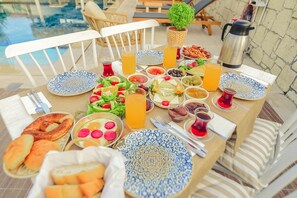 รวมอาหารเช้าแบบคอนติเนนทัล ทุกวัน