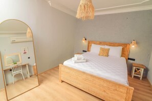 Laptop workspace, free WiFi - Gerence Alacati  (Cesme)