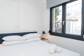 Basic Apartment, 1 Bedroom | 1 bedroom, soundproofing, iron/ironing board, free WiFi