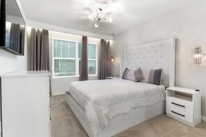 5 habitaciones, tabla de planchar con plancha y cuna de viaje