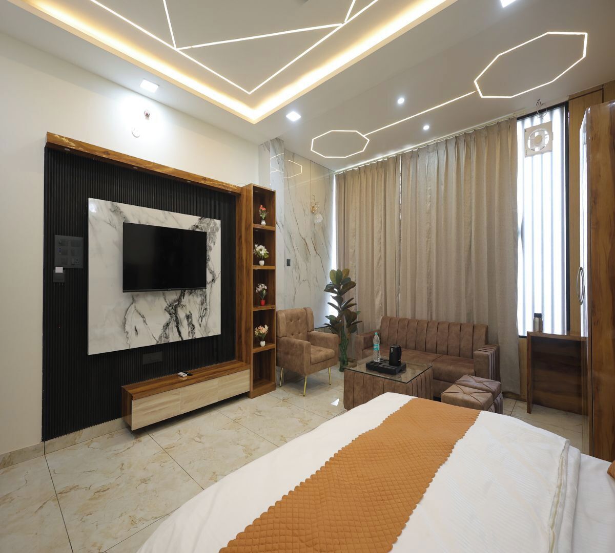 Een laptopwerkplek, gratis wifi, beddengoed