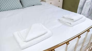 1 chambre, fer et planche Ă repasser, Wi-Fi gratuit, draps fournis