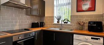 Wigan 1BR Haven:  Perfect for a Relaxing Stay