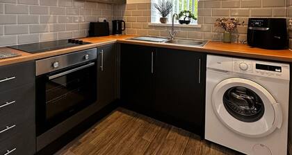 Wigan 1BR Haven: Perfect for a Relaxing Stay