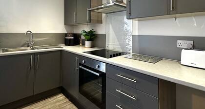 Ideal Wigan Base: 1BR for Cosy Stays