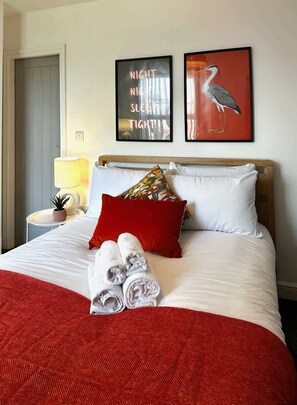 1 bedroom, iron/ironing board, free WiFi, bed sheets - Ideal Wigan Base: 1BR for Cosy Stays (Wigan)