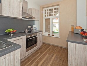 Fridge, microwave, oven, stovetop - Ritter Dietrich WF-47 - The West Wing Ritter Dietrich WF-47 Comfortable (Stolpe auf Usedom)