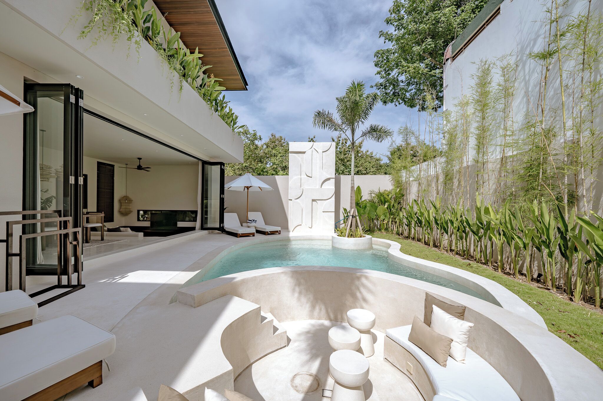 ラグジュアリー ヴィラ プールビュー | テラス / パティオ