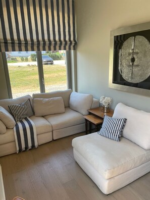 TV, DVD player, stereo - Halla RE-04 - The Halla coach house RE-04 - rural luxury holiday apartment with terrace (Stolpe auf Usedom)