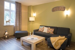 TV, stereo - Downton Abbey WF-50 - The West Wing Downton Abbey: Historic vacation apartment (Stolpe auf Usedom)