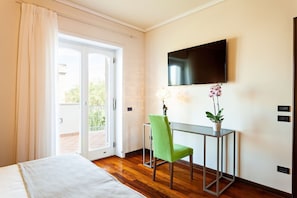 4 chambres, fer et planche à repasser, lit parapluie, Wi-Fi gratuit