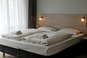 4 habitaciones, escritorio y wifi 