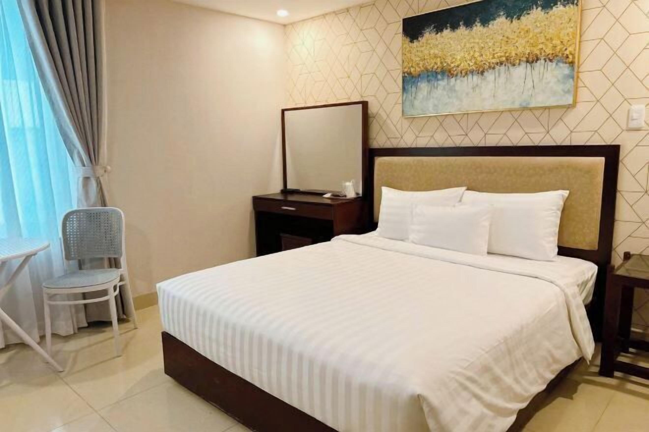 Egyptian cotton sheets, premium bedding, memory-foam beds, in-room safe