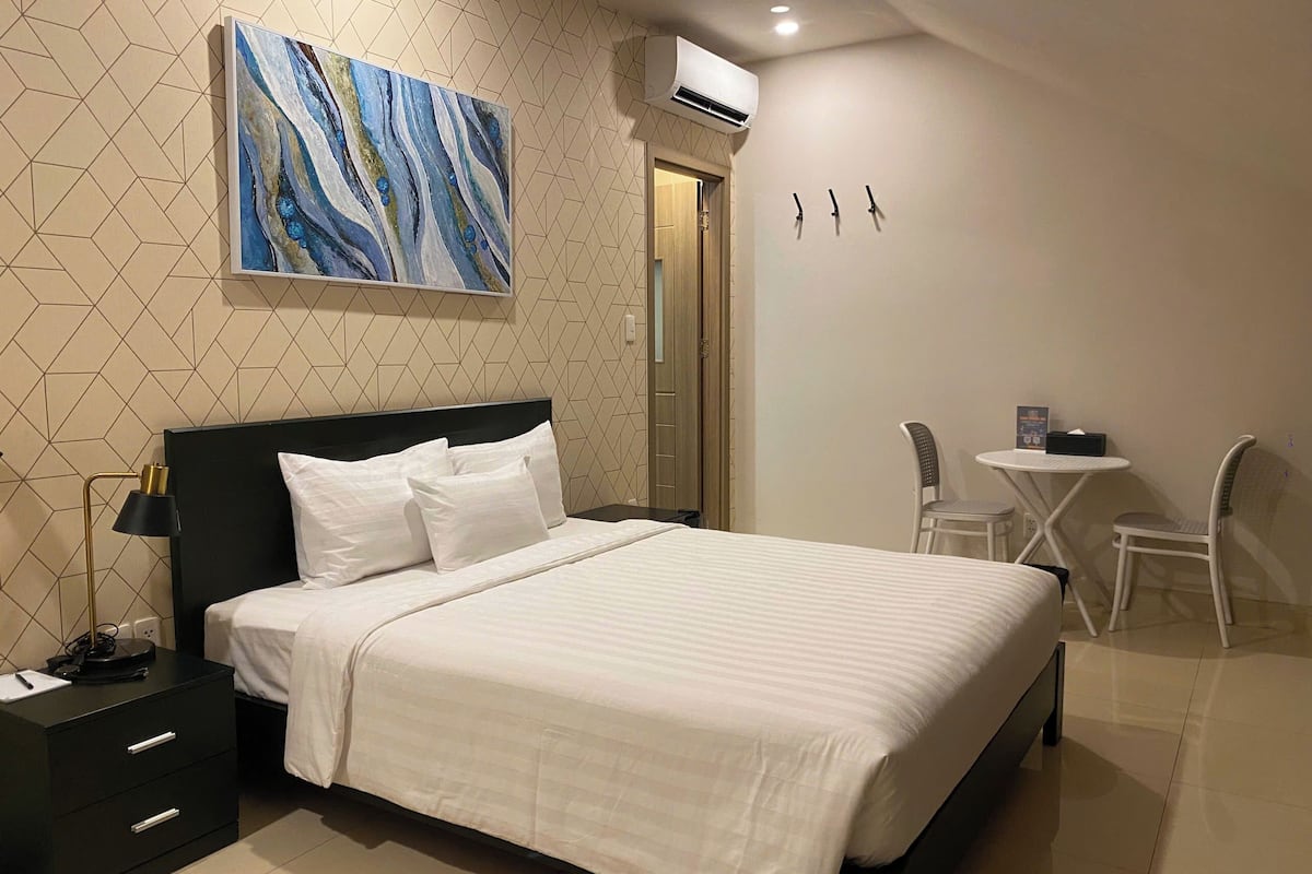 Habitación doble económica | Sábanas de algodón egipcio y ropa de cama de alta calidad
