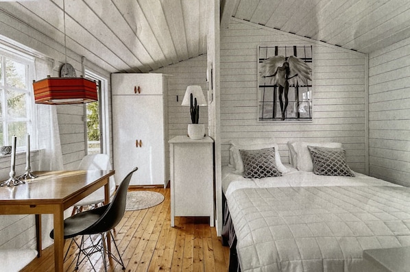 2 soverom, strykejern/-brett, wi-fi og sengetøy