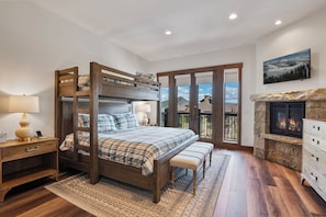 3 habitaciones, tabla de planchar con plancha y wifi gratis 