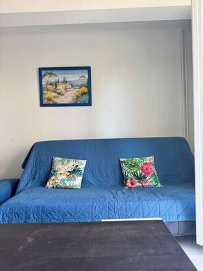 Interior - Escapade Provençale downtown (Saint-Raphaël)