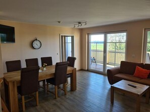 Imagen sin descripción, 3 de 22, botón