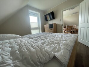 2 camere, culla da viaggio, Wi-Fi gratuito