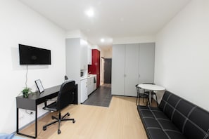 Studio, tupakointi kielletty, oma kylpyhuone | 1 makuuhuone, työpöytä, kannettavalle tietokoneelle sopiva työtila
