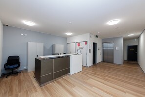 Reception - Melbourne Studio Apartments Hotel @ 138 Elgin Carlton (Carlton)