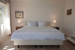 Unclassified image, 5 of 14, button