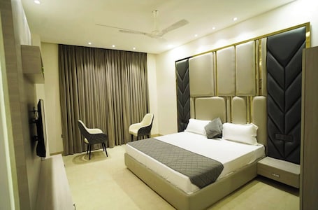 Soundproofing, bed sheets