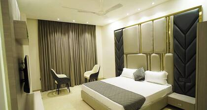 Hotel Ovel hotel Ludhiyana