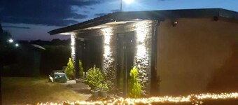 1bed Cottage, Sleeps 2 - Mountain Views, Parking