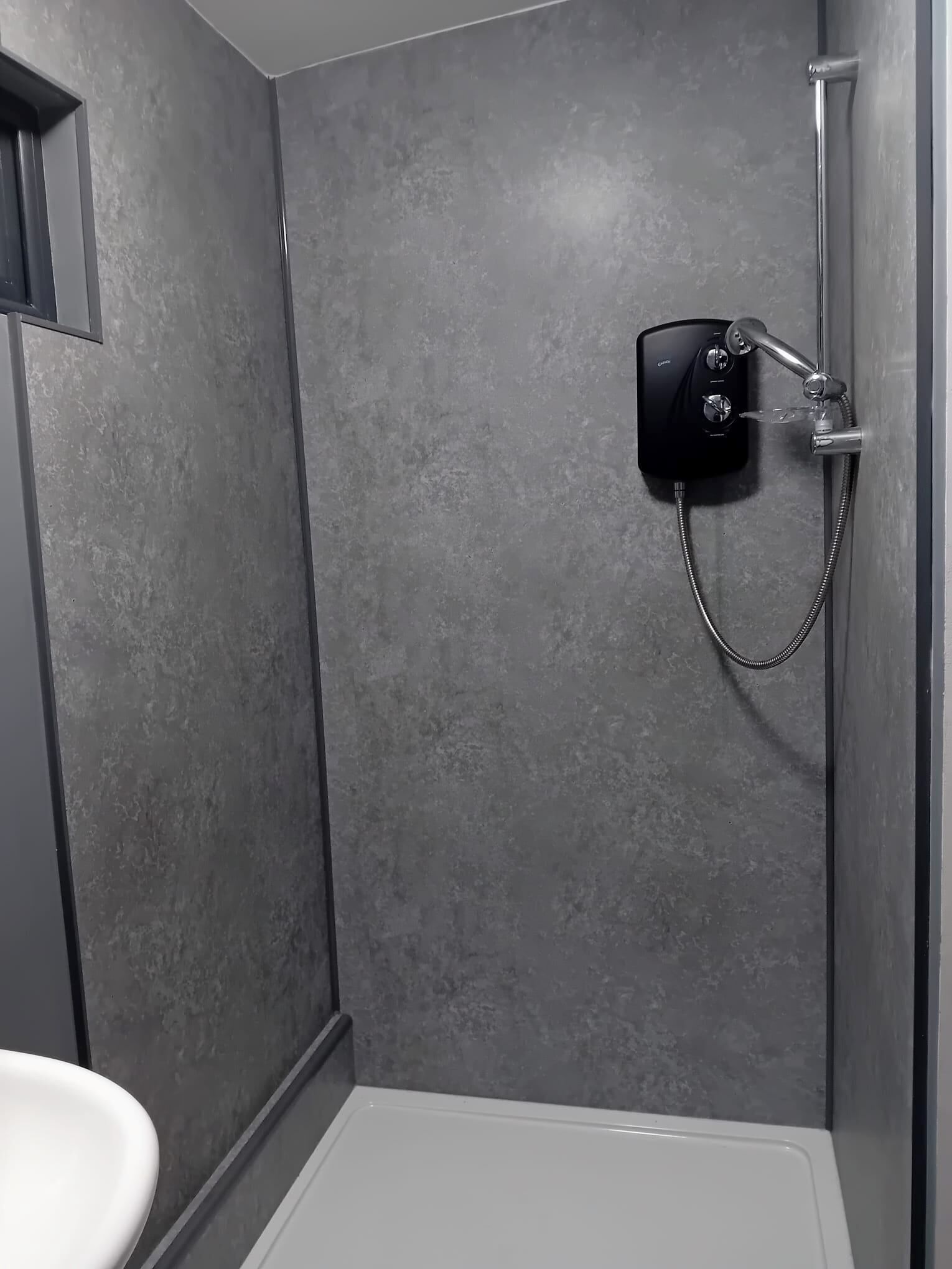 Apartment | Bathroom | Shower, towels