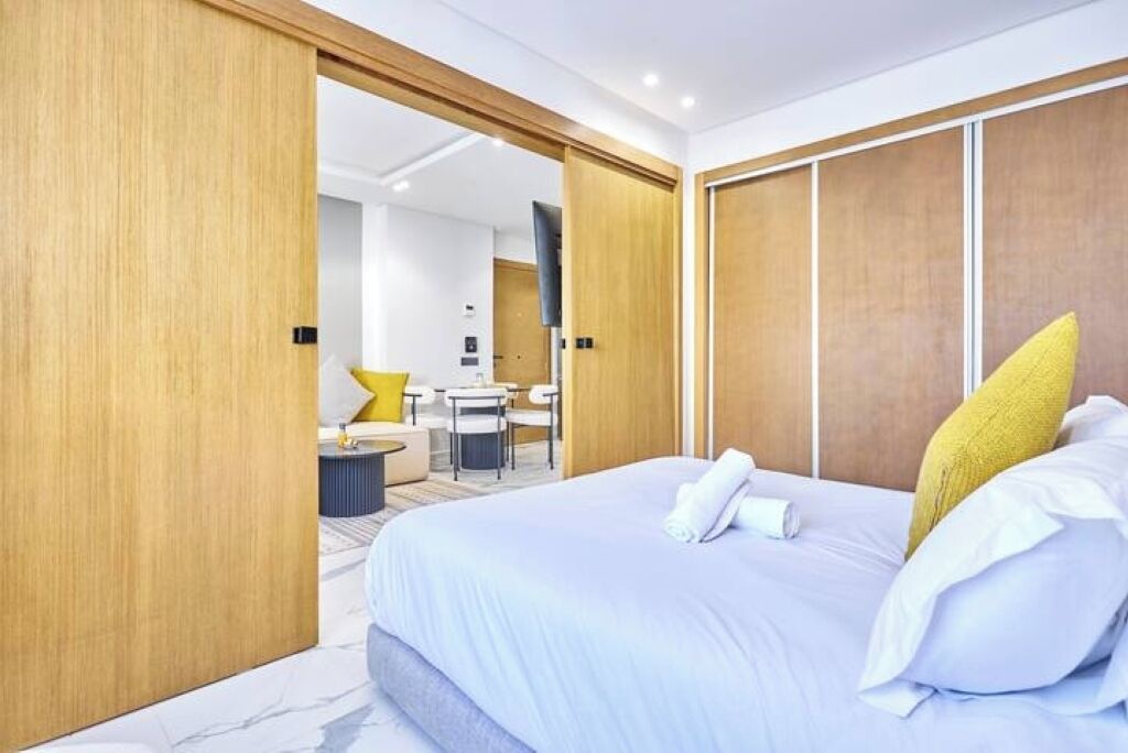 1 bedroom, WiFi, bed sheets