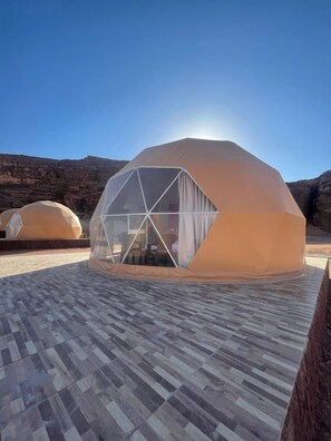 Habitación Deluxe, balcón | Cortinas blackout