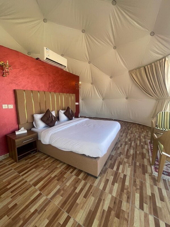 Deluxe Room, Balcony | Blackout curtains - Magic Rum Desert (Aqaba)