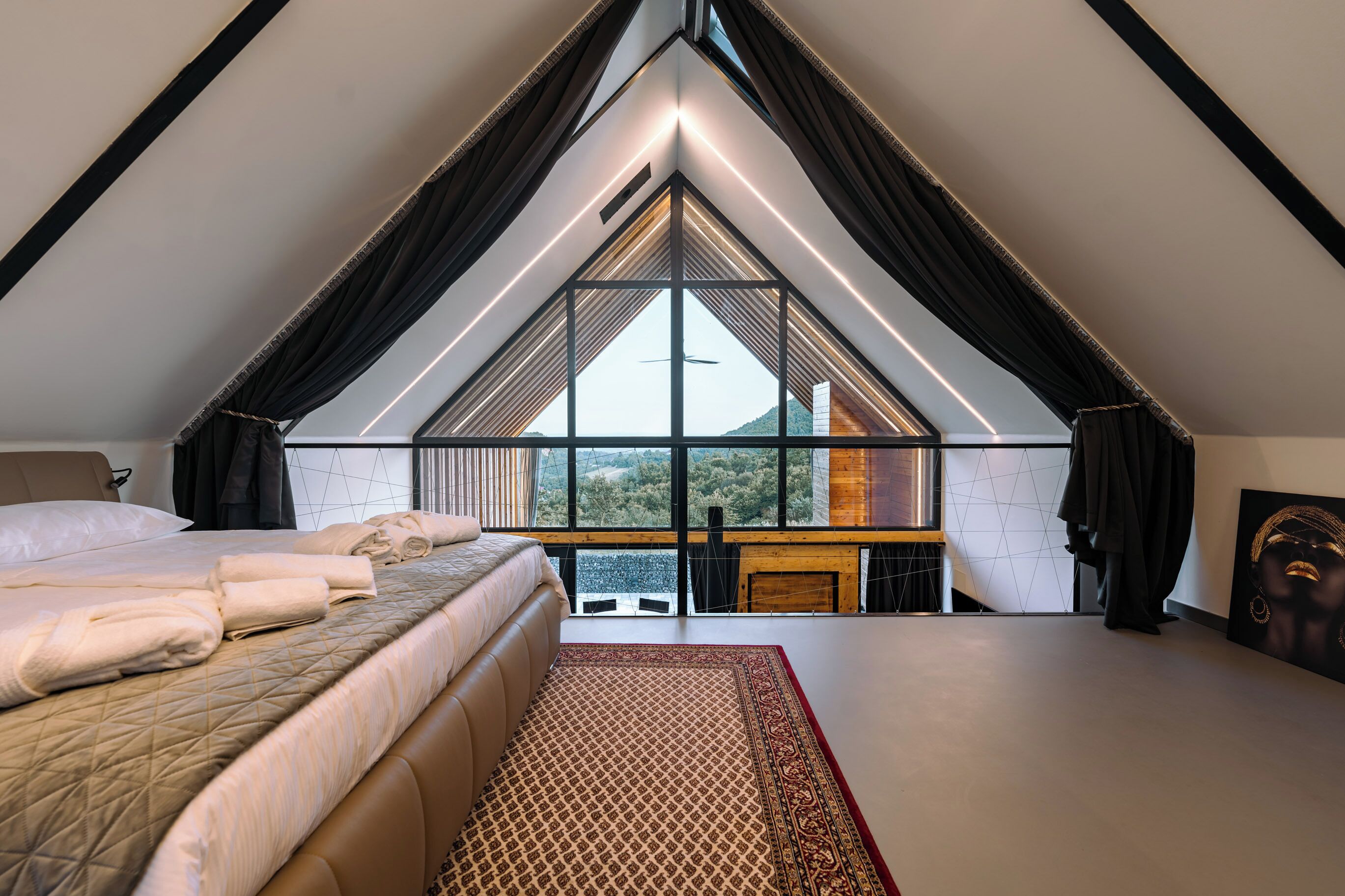 2 chambres, fer et planche à repasser, Wi-Fi, draps fournis