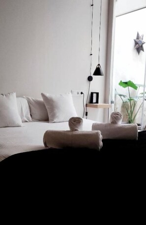 1 chambre, fer et planche à repasser, Wi-Fi, draps fournis