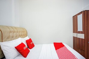 Free WiFi, bed sheets - Hotel O Medan near Universitas Sumatera Utara formerly Surya Residence (Medan)