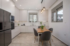 Dining - Casadi City Apartment (Ρόδος)