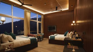 Chalet, pemandangan lembah | Meja kerja, ruang kerja ramah laptop, dan tirai kedap cahaya