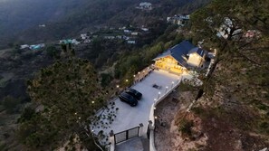 免费自助停车、免费代客停车