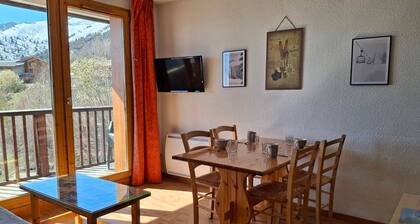 Confortable appart' 2 chambres au pied des pistes