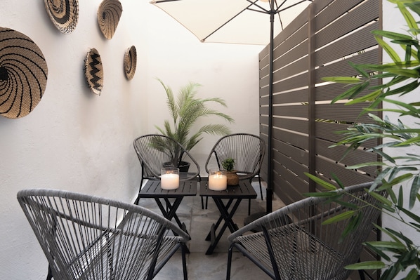 Appartement Supérieur, vue cour intérieure | Vue de la chambre