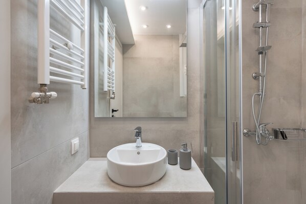Bathroom - Aminandrou Boutique Apartments, Walk To Acropolis (Athens)