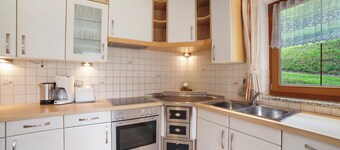 Apartment 'Hienerhof' with Mountain View, Private Terrace and Wi-Fi