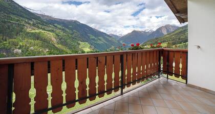 Apartment 'Hienerhof' with Mountain View, Private Terrace and Wi-Fi