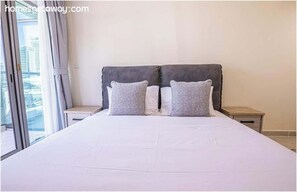 1 Schlafzimmer, BĂŒgeleisen/BĂŒgelbrett, WLAN, BettwĂ€sche