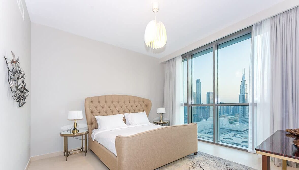 Sophisticated 3br With Maids Room In Downtown - Dubai