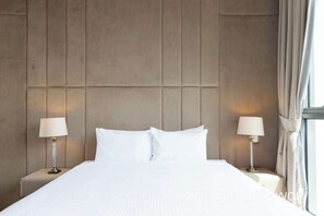 4 chambres, fer et planche à repasser, Wi-Fi, draps fournis